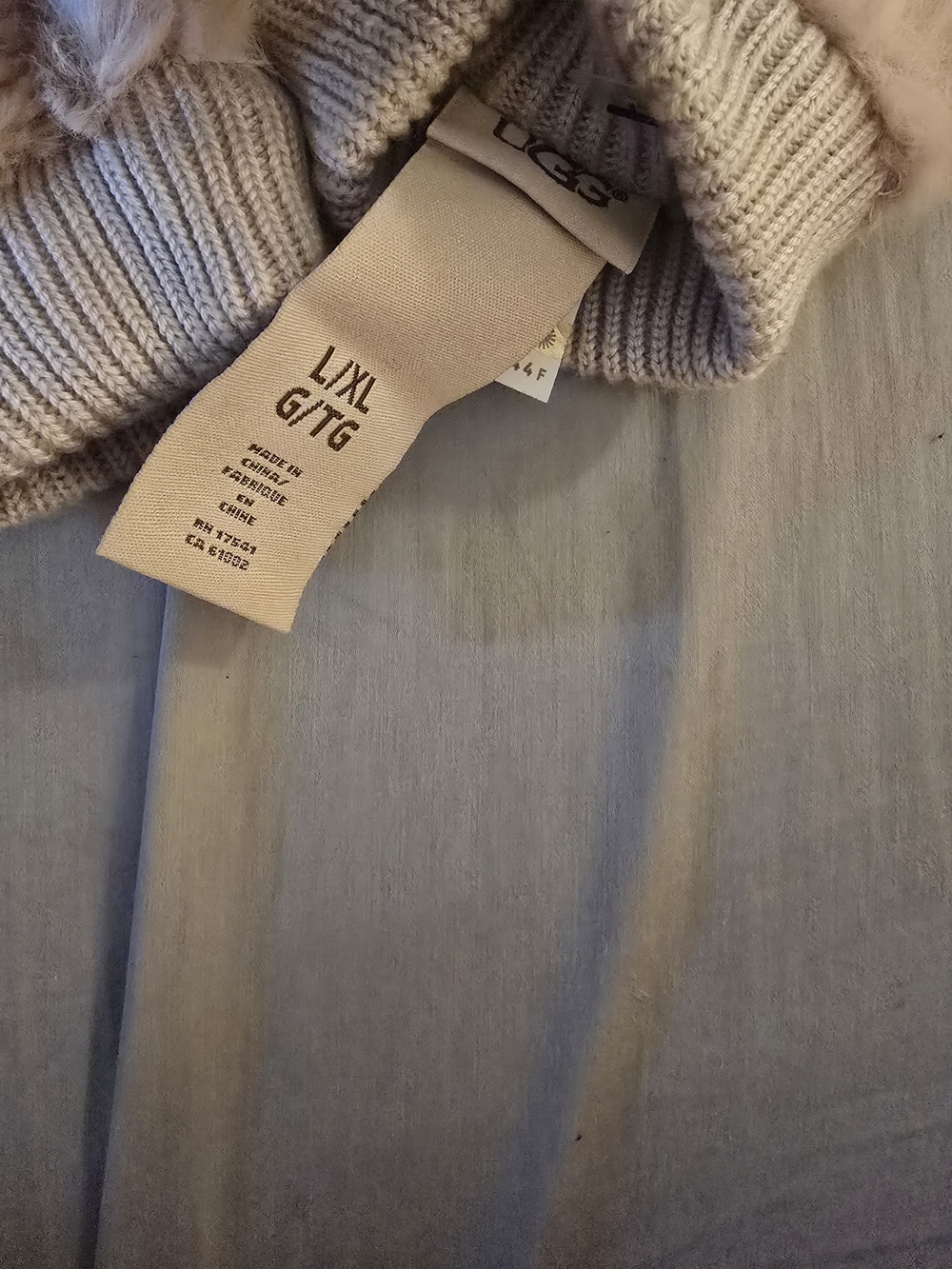 UGG Plush Shearling-Lined Mittens in Blush Pink-NWT! - Picture 7 of 10